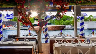 Photo du restaurant Kiki on the River
