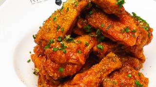 Wings Wednesday張相片