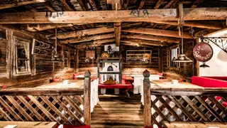 Een foto van restaurant Taverne Sextner Almhütte (CaravanPark Sexten)