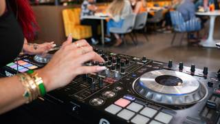 DJ Brunch at ARLO foto