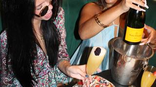 Sip It Off: A Taylor Swift Brunch foto
