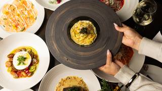 Large Party Booking and Preset Menu Selection foto