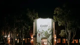 Foto von Earp Distilling Co. Restaurant