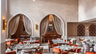 Una foto del restaurante Ammoora - Ritz-Carlton Residences
