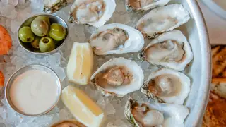 Jax Fish House & Oyster Bar - Glendaleの写真