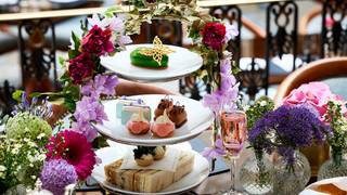 Valentine's Bridgerton Champagne Afternoon Tea foto