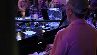 Friday Dueling Piano Show | 8:30pm Showtime foto