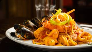 LUNCH SET MENU £21.95 Photo