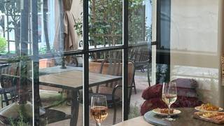 Weekend Daytime Italian Snacks and Vino foto