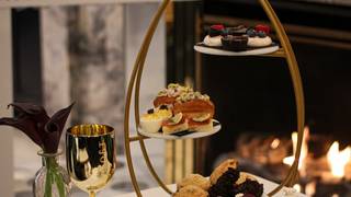 Holiday Fashion Tea at Waldorf Astoria Chicago photo