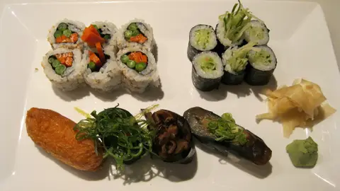 Golden Avocado Sushi Roll + Creative Vegan Sushi 101