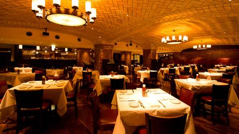 ウルフギャング ステーキハウス 丸の内店 東京都千代田区 Opentable