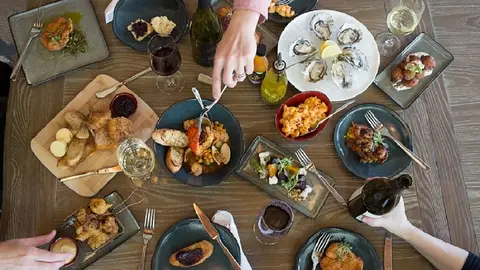 Restaurants Open on Thanksgiving in Asheville & Pre-order Meals
