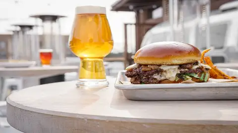 THURSDAY NIGHT FOOTBALL: $15 BURGERS & BEER Tickets, Fri, Sep 29