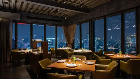 The Best Restaurants in Bangkok Are in the Most Unexpected Place
