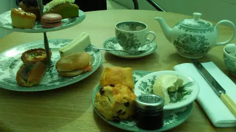 France's Most Famous Tea House Brings Tea Savoir Faire to London