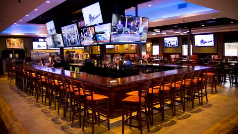 Zsavooz Sports Lounge and Grill