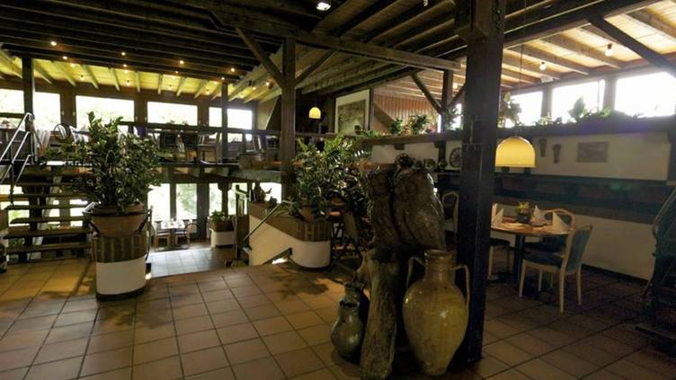 Gut Jagerhof Erkrath Nw Opentable