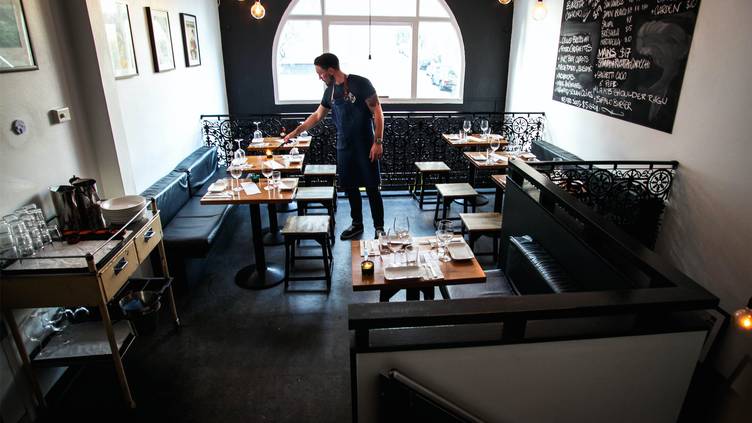 Buffalo Dining Club Restaurant Darlinghurst Au Nsw Opentable