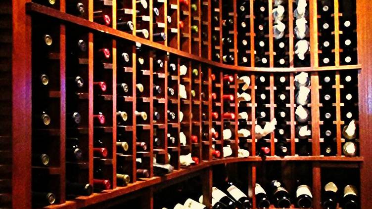 The Vineyard Wine Bar & Bistro - Orlando