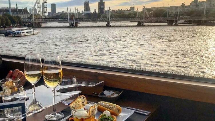 Bustronome - Innovative Fine Dining Tour of London
