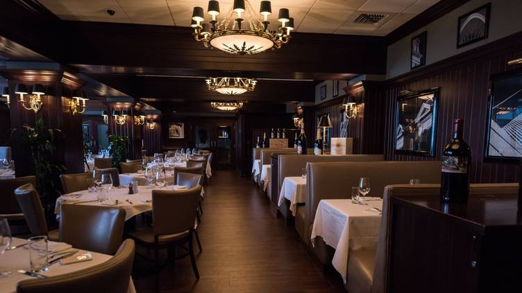 Milwaukee ChopHouse: Premier Dining Among Milwaukee Restaurants