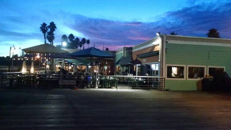 Ideal Bar & Grill | Santa Cruz, California, United States - Venue Report