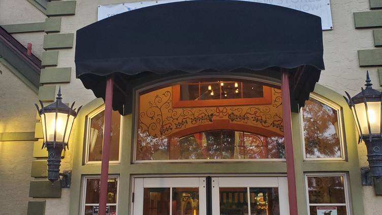 prins Ærlig ris Gustav's Pub & Grill - Vancouver | Washington, British Columbia, Canada -  Venue Report