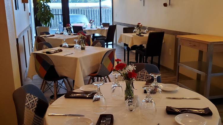 51078031 La Violetta Restaurant