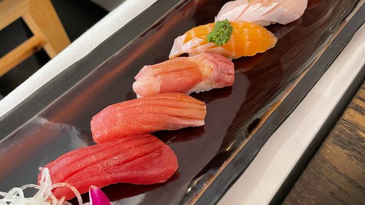 52999077 Shumi Japanese Cuisine - Leonia