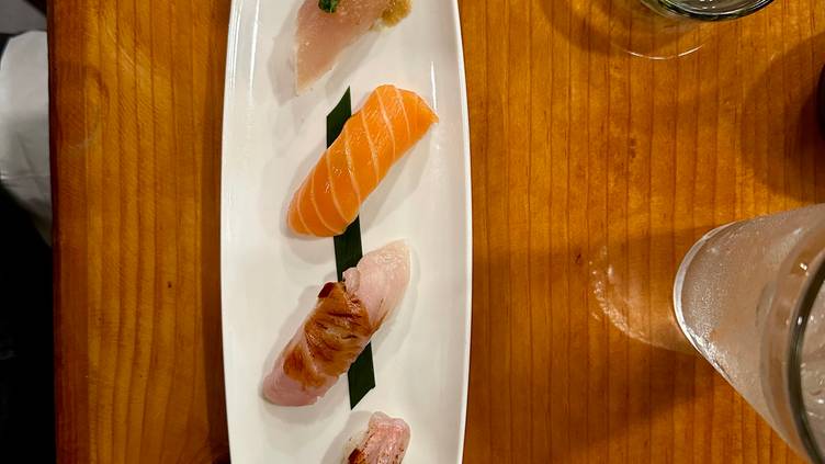 56247379 Sushi Tomoki