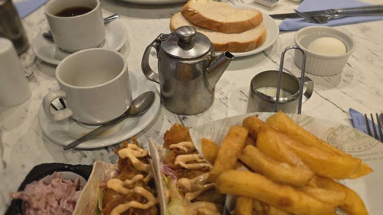 63728628 Drake's Fisheries York