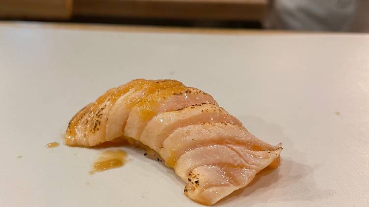 64279790 Sushi Tomoki
