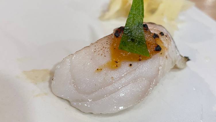 64394534 Sushi Tomoki