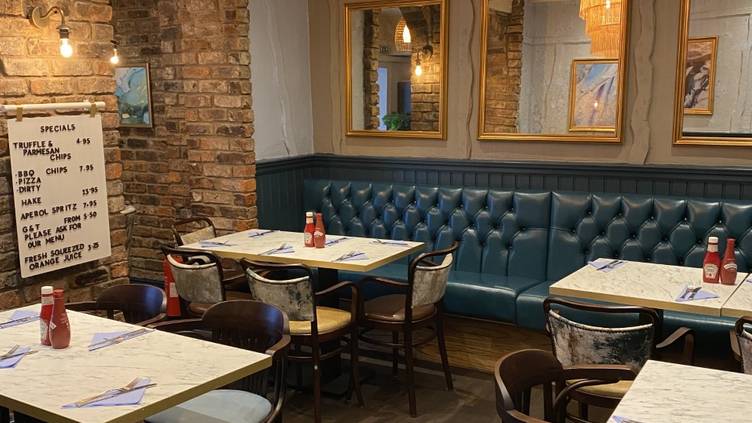 42300411 Drake's Fisheries York