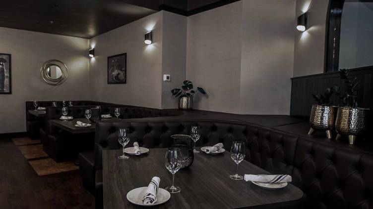 46730429 Monsoon Bistro & Bar