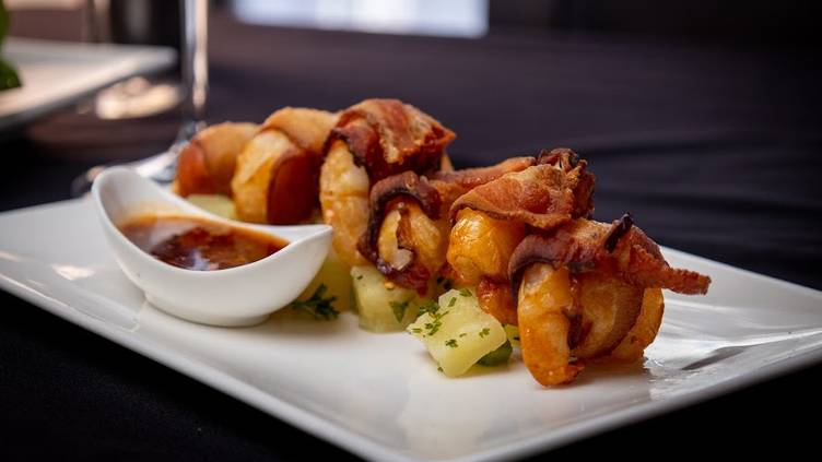 47634338 Martini's Bistro