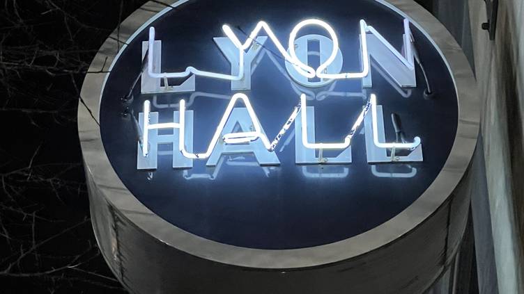 48522150 Lyon Hall