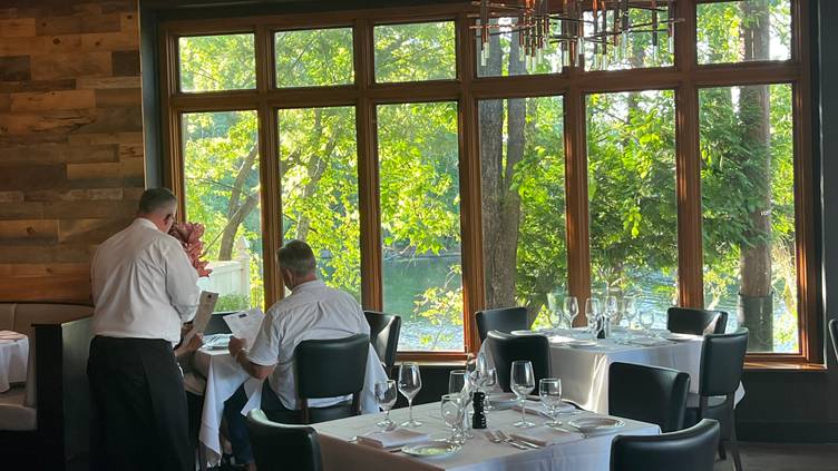55357973 Sear House Grill