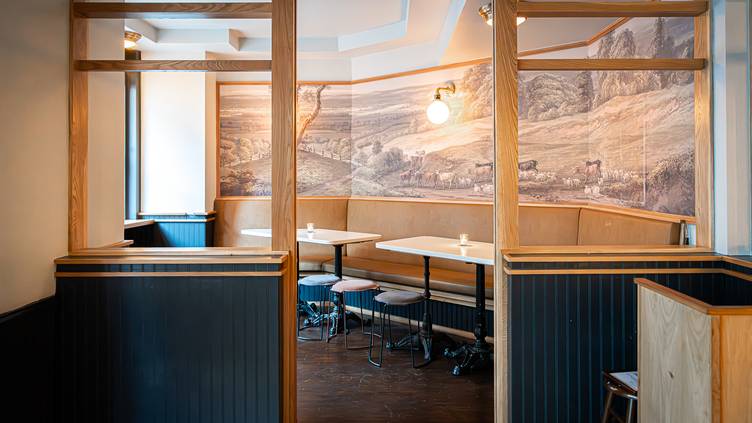 62710937 Haymaker Bar & Kitchen