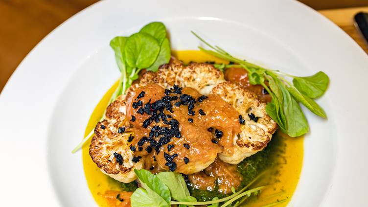 63578276 Deux Bistro