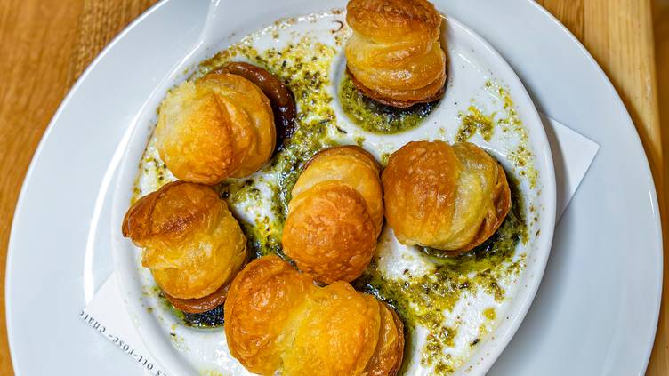 63974047 Deux Bistro