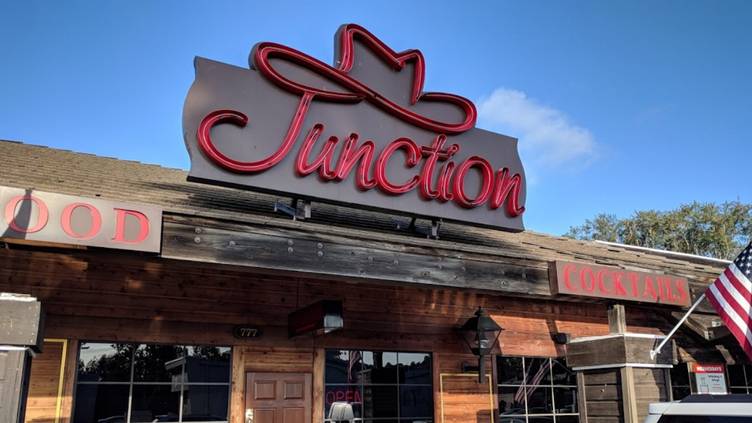 Junction Bar & Grill- El Cajon Restaurant - El Cajon, CA