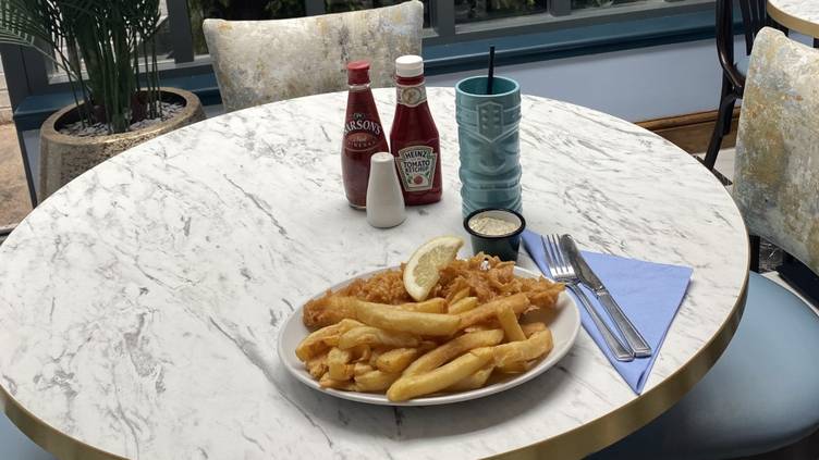 42300209 Drake's Fisheries York
