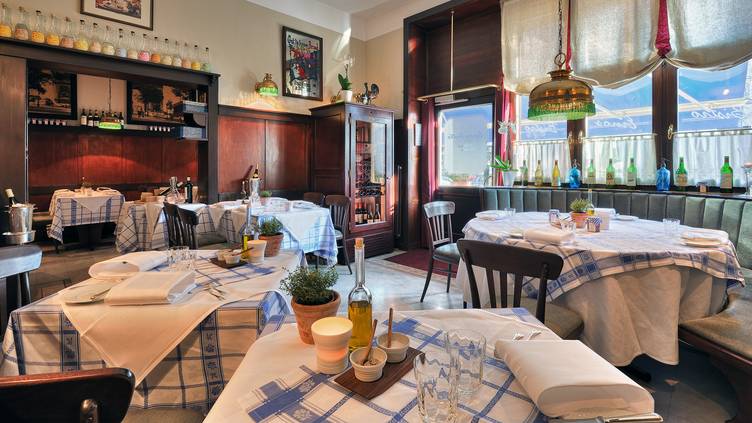Erno's Bistro image 4 - Full view