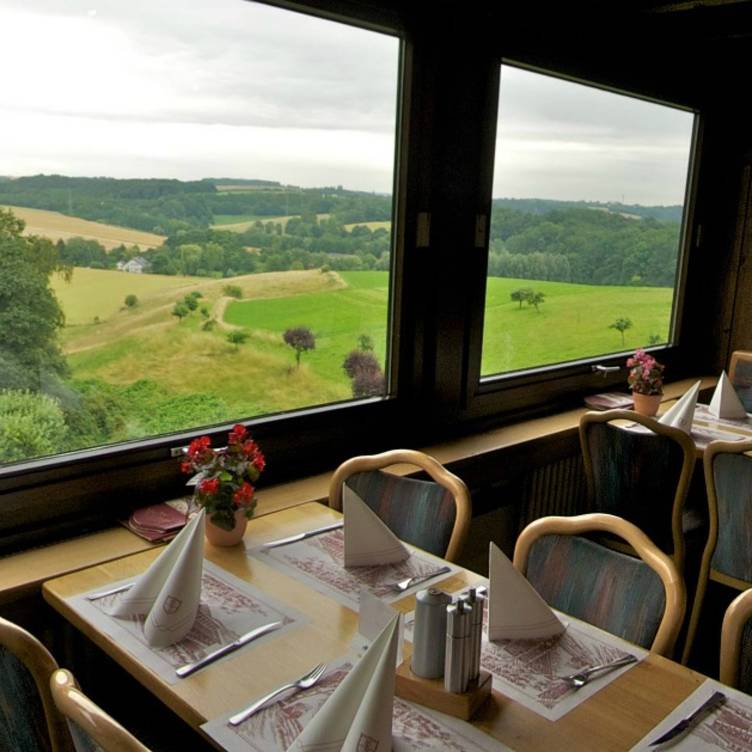 Gut Jagerhof Erkrath Nw Opentable