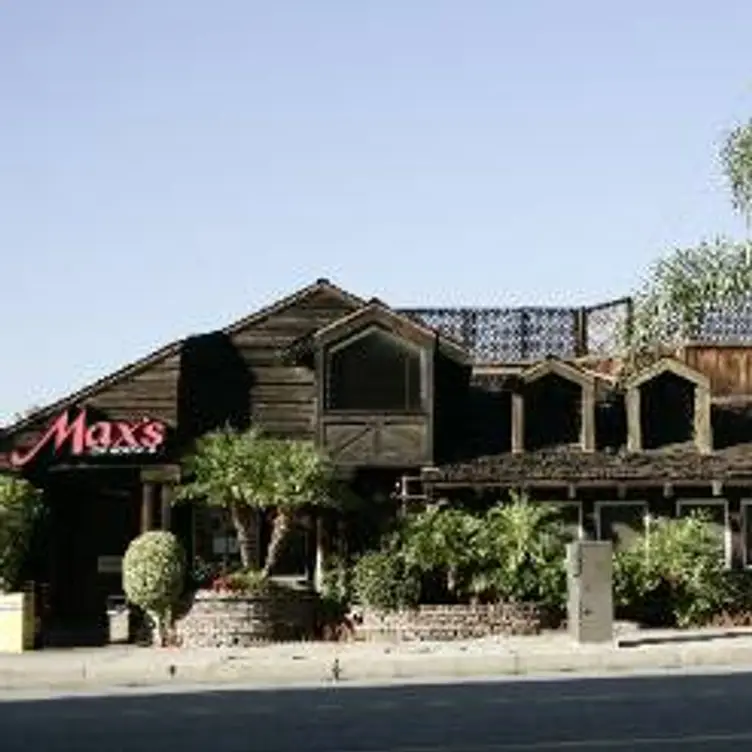 Max's Restaurant - Cuisine of the Philippines - Glendale, CA