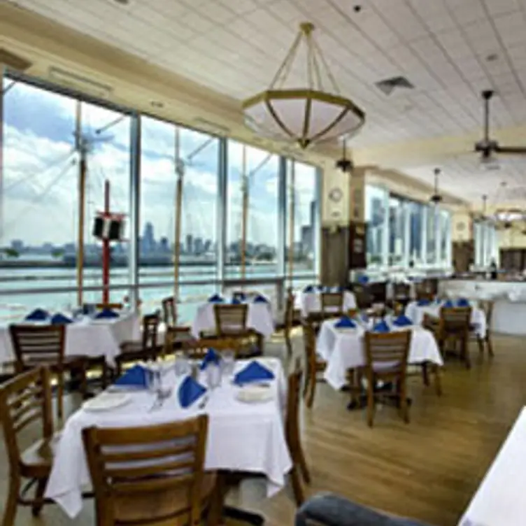 Riva Crabhouse on Navy Pier - Permanently Closed, Chicago, IL