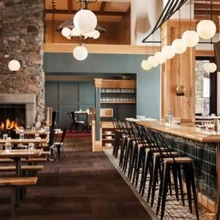 The Handle Bar – Four Seasons Jackson Hole, Teton Village, WY