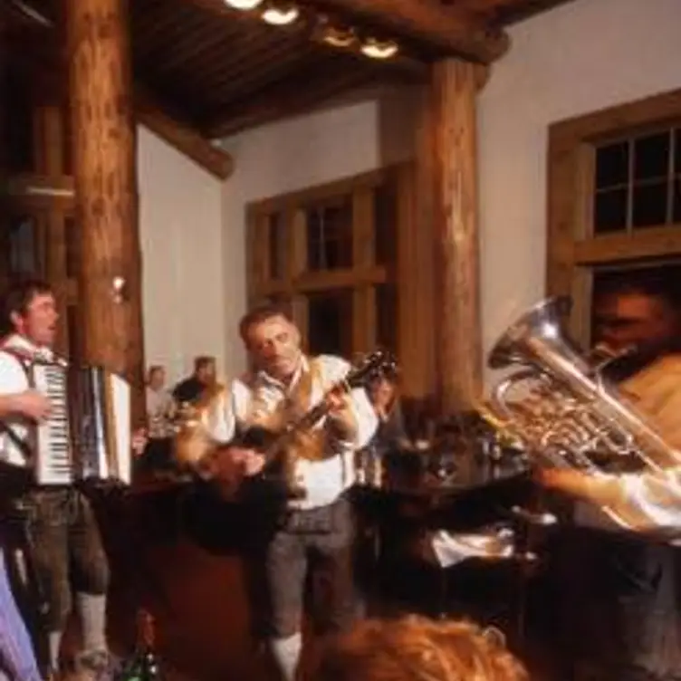 Der Fondue Chessel Updated 2024, Fondue Restaurant in Keystone, CO